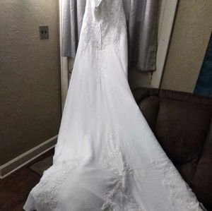 Wedding dress